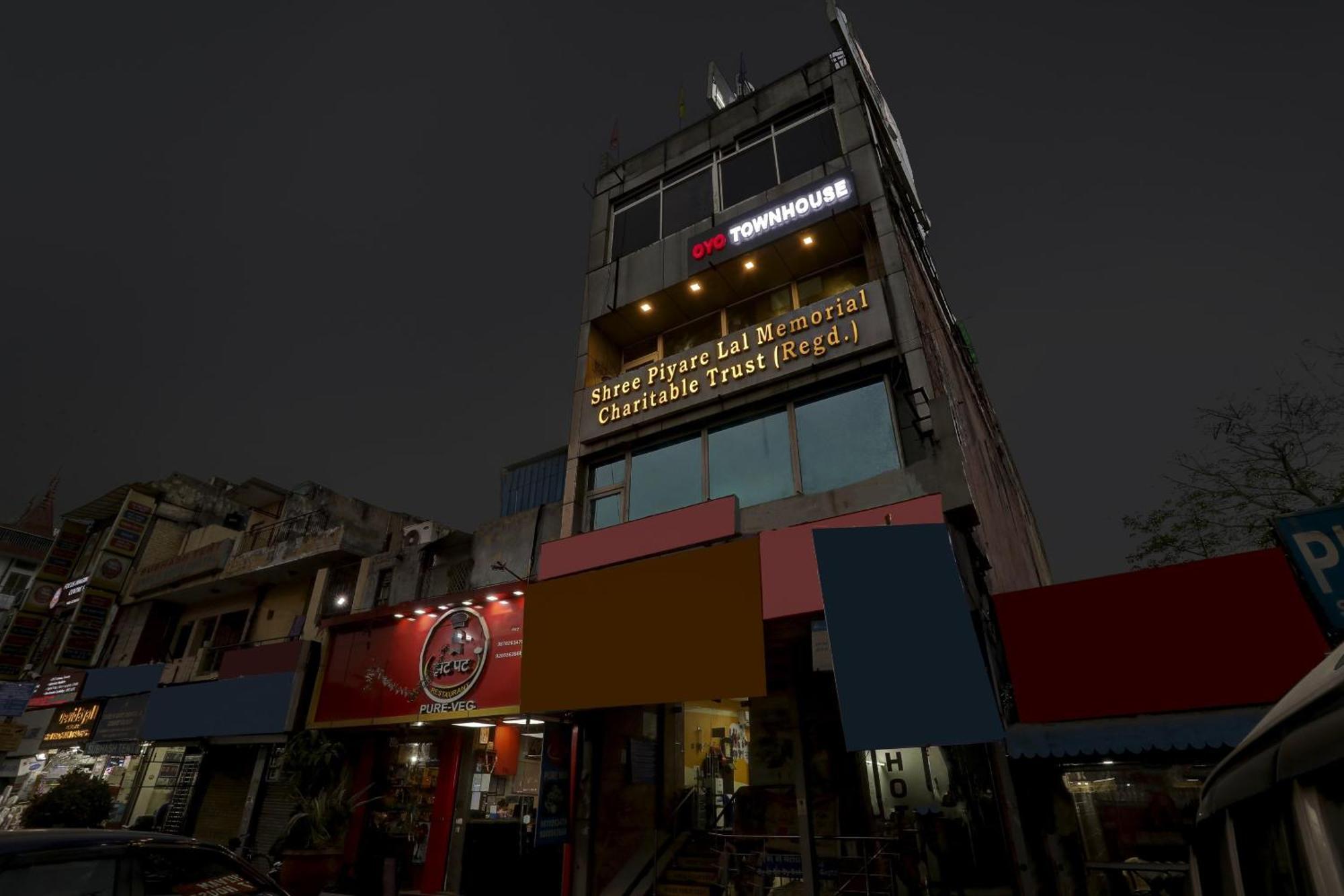 Hotel O Shivam Guest House New Delhi Bagian luar foto